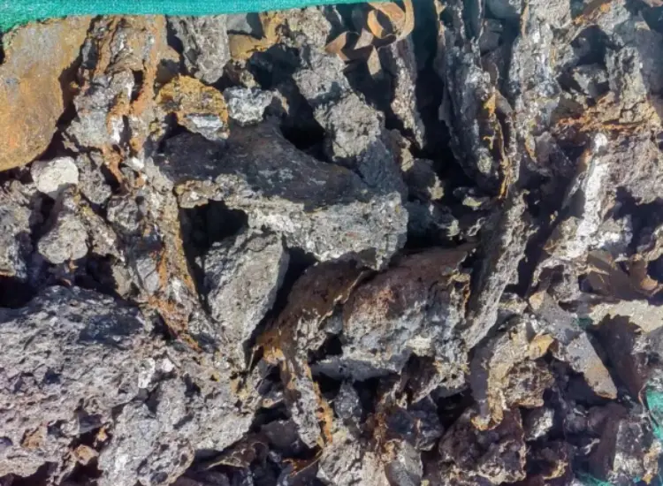 Deep Recovery and Quality Improvement Test of Iron Components from Blast Furnace Slag